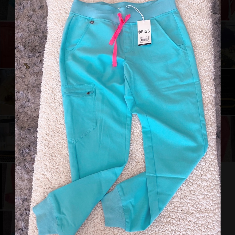 Figs Scrubs - Neon Blue Zamora XS (Petite)